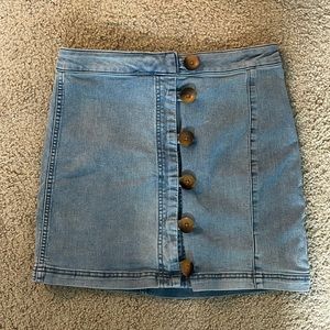 Free people mini skirt with cute button detail